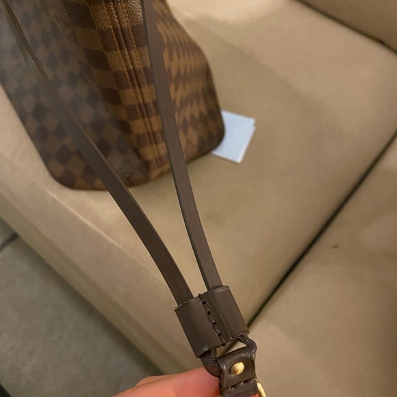 Authentic LV Damier Ebene Neverfull GM - Picture 7 of 12